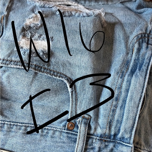 Aeropostale Blue Distressed Jean Mom Shorts with Raw Hem - Picture 5 of 5